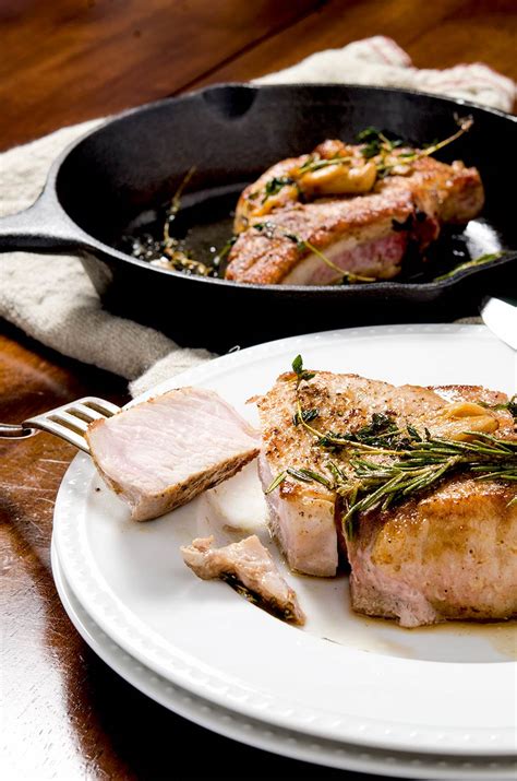 perfect pan seared pork chops